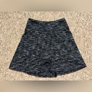 Women’s size XS skort Maurices Black and Gray, short/skirt